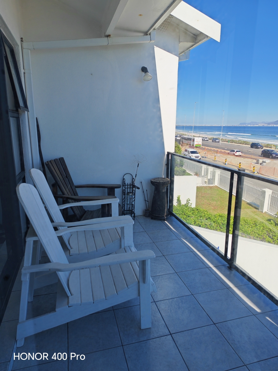 2 Bedroom Property for Sale in Beachfront Western Cape